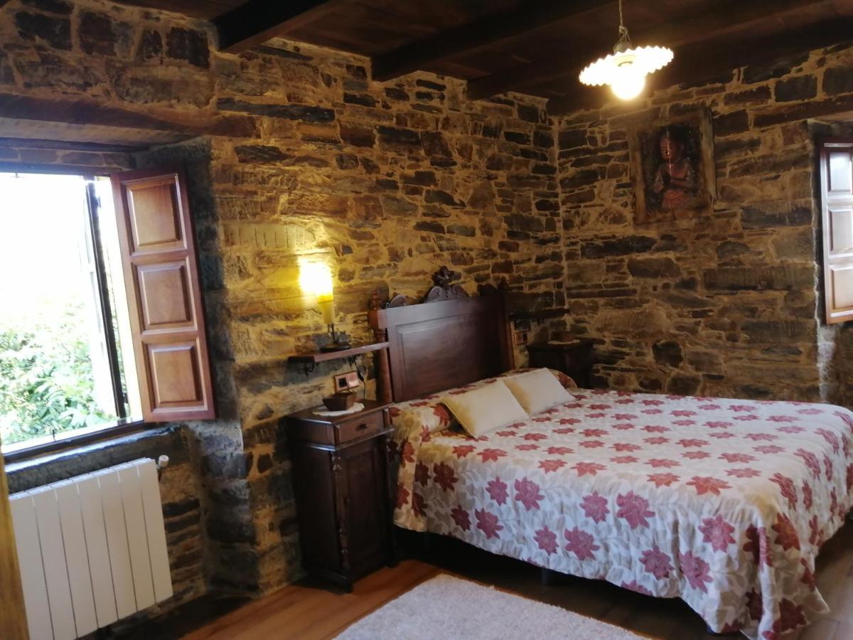 Apartamentos Rurales Casa Do Cabo Vega de Logares ภายนอก รูปภาพ
