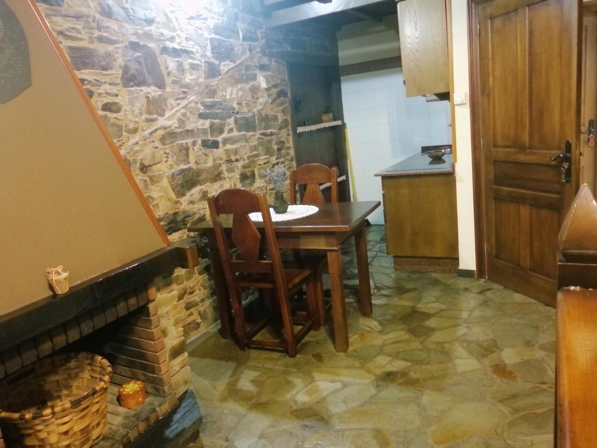 Apartamentos Rurales Casa Do Cabo Vega de Logares ภายนอก รูปภาพ