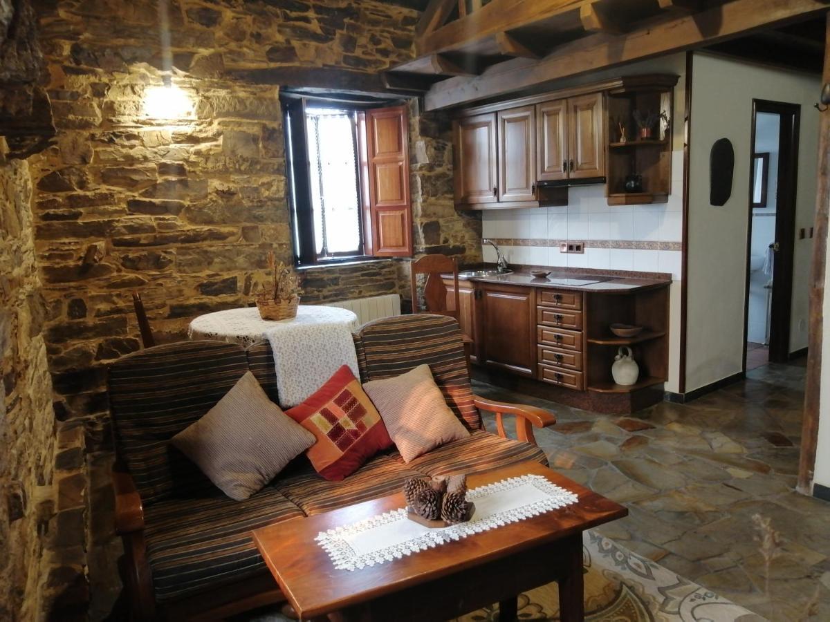 Apartamentos Rurales Casa Do Cabo Vega de Logares ภายนอก รูปภาพ